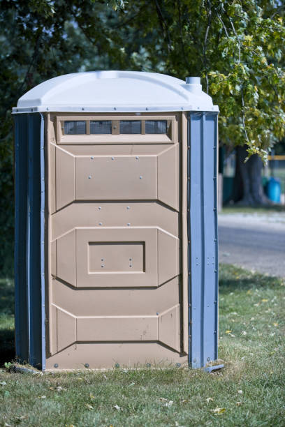 Affordable portable toilet rental in Howard City, MI